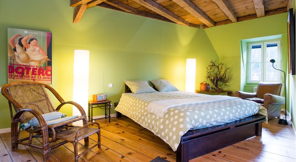 Bed and Breakfast Les Petites Vosges Bagnères-de-Bigorre Zimmer foto