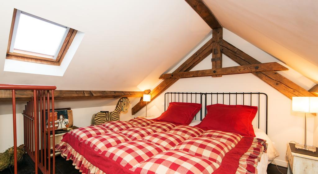Bed and Breakfast Les Petites Vosges Bagnères-de-Bigorre Zimmer foto